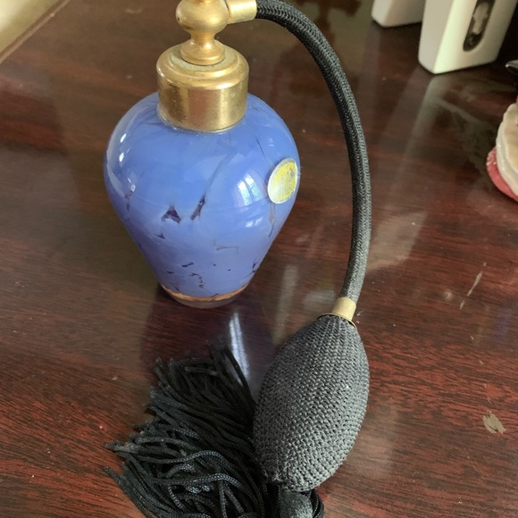 Vintage purple glass atomizer - Picture 5 of 5